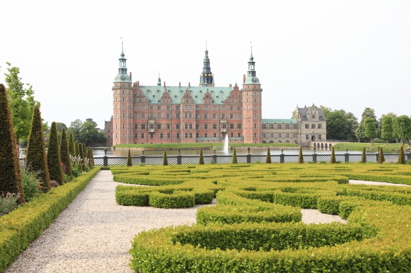 Frederiksborg Slot and garden in Denmark