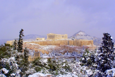 В Акрополе стартовали новогодние мероприятия